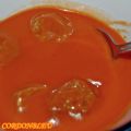 SOPA DE TOMATE CON ALBONDIGAS VEGETARIANAS