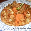 Guiso con seitán, zanahoria y coliflor.