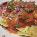 RAVIOLIS RELLENOS DE TERNERA GALLEGA, EN SALSA[...]