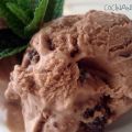 HELADOS DE CHOCOLATE Y DE VAINILLA CON MACADAMIA
