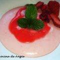 MOUSSE DE FRESA CON COULIS DE FRAMBUESA