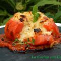 TOMATES RELLENOS DE BACALAO Y GAMBAS CON SALSA[...]