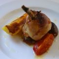 Pollo al horno con manzana, moscatel y dátiles