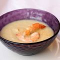 Crema de calabacín con langostinos salteados