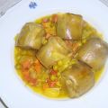 Alcachofas salteadas con jamón y guisantes