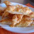 TIRABUZONES DE HOJALDRE CON BEICON Y QUESO