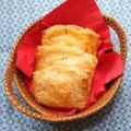 Empanadas de manzanas, pasas de uva y jengibre