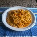 Espaguetis con salsa de marisco