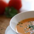 CREMA DE TOMATE CON ALBAHACA Y PEREJIL[...]
