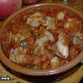 Carne con tomate