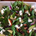 ENSALADA CON MANZANA , QUESO DE CABRA Y NUECES