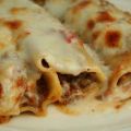 Canelones rellenos de boloñesa