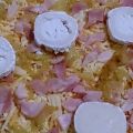 Pizza de beicon, cebolla caramelizada y queso[...]