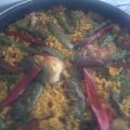 PAELLA VALENCIANA, PERO CON PUNTAS DE ESPÁRRAGOS