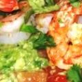 CAMARONES AL TEQUILA CON TOSTADAS