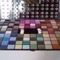 Paleta de sombras de Mya Cosmetics