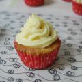 Cupcakes y buttercream de chocolate blanco