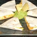 QUESADILLAS DE HUEVO Y CHISTORRA.