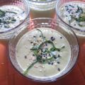Crema fría de calabacín, albahaca y nueces