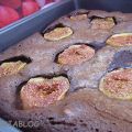 BROWNIE DE HIGOS FRESCOS Y PISTACHOS