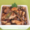 POLLO CON ALMENDRAS, SOJA Y VERDURAS