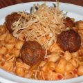 MACARRONES CON ALBONDIGAS