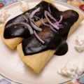 ENCHILADAS DE POLLO CON MOLE POBLANO