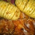 COSTILLAS CON PATATAS HASSELBACK AL HORNO