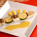 Brochetas de lubina y calabacín con salsa de[...]