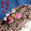 TARTA DE ROSETONES CON ABEJAS ENAMORADAS