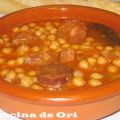 GARBANZOS GUISADOS CON  CHORIZO Y JAMON