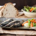 Cómo hacer Sardinas asadas y TRUCO CONTRA EL[...]