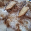 Tarta de queso, galletas y canela