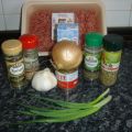 ALBONDIGAS EN SALSA  COLOR VERDE