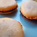 MACARONS DE NUEZ MOSCADA Y CHOCOLATE