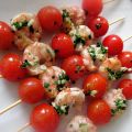 Brochetas de tomate cherry y gambas