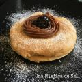 Zeppole di San Giuseppe relleno de chocolate