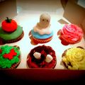 TALLER DE CUPCAKES EN LA MESA