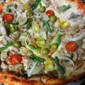 PIZZA CON TOMATITOS CHERRYS