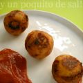 bollitos de yuca con salsita picante
