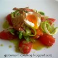 Ensalada de salmón ahumado y esparragos con[...]