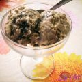 Helado de vainilla con cookies (oreos)