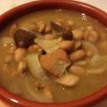 Judías pintas con lomo de orza y setas
