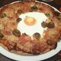 Pizza casera de bacon huevo