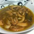 CALAMARES ENCEBOLLADOS