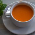 Crema de Tomate con Hierbas Aromáticas