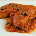 Atún con tomate y alcaparras