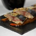 Caballa marinada con pimientos asados