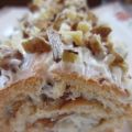 BRAZO DE QUESO AZUL CON NUECES