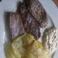 Presa Iberica acompañada de patatas panadera y[...]